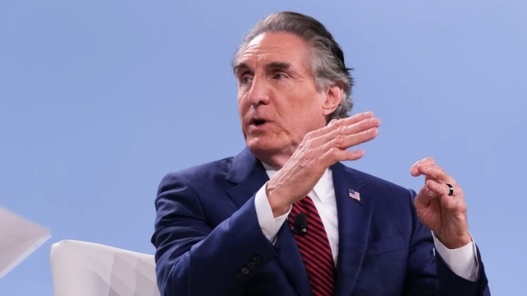 资源流转机制:解析百亿黄金背后的地缘经济规律 股票财经 资源流转机制:解析百亿黄金背后的地缘经济规律 股票财经