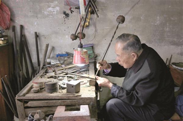  匠心难寻：重拾老辈人眼中的温暖记忆 情感心理 匠心难寻：重拾老辈人眼中的温暖记忆 情感心理