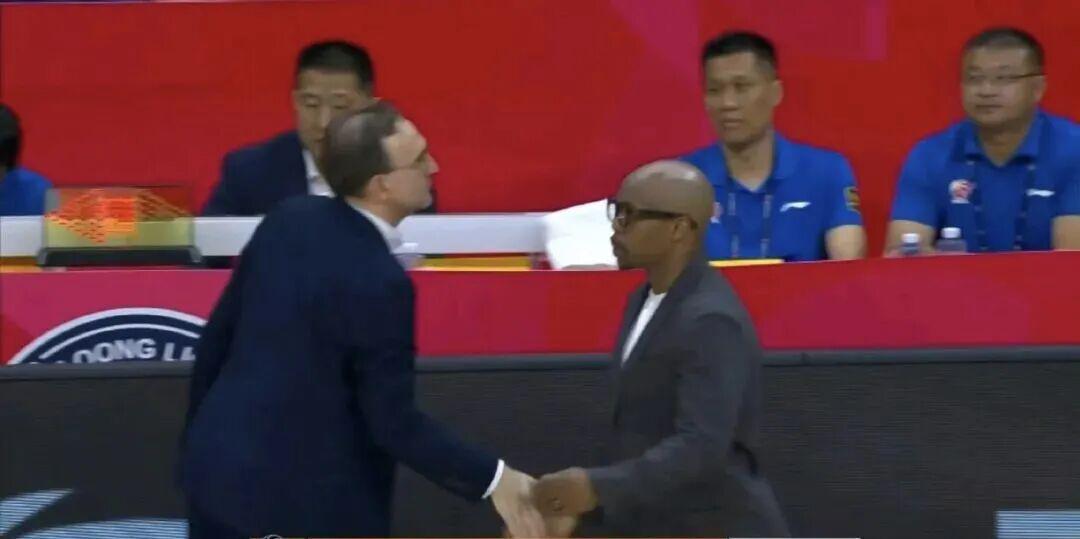  辽宁队到底怎么了？连胜之后的三连败刺痛了多少球迷的心 体育新闻