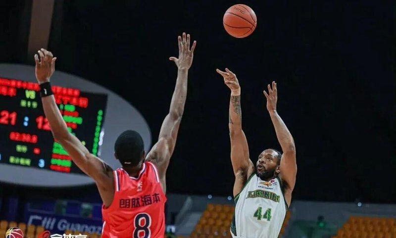  辽宁队到底怎么了？连胜之后的三连败刺痛了多少球迷的心 体育新闻