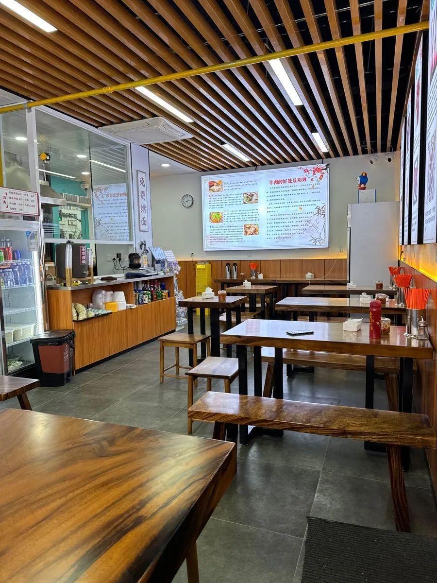  从80万亏损到日入过万：一个草根创业者的选址与选品复盘 新闻