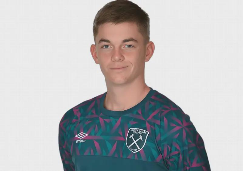  精密判罚时代的技术困局：VAR视角下的体毛越位与球员心理创伤 体育新闻