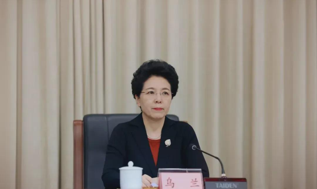  从三名落马官员看权力监督的制度漏洞与治理路径 新闻